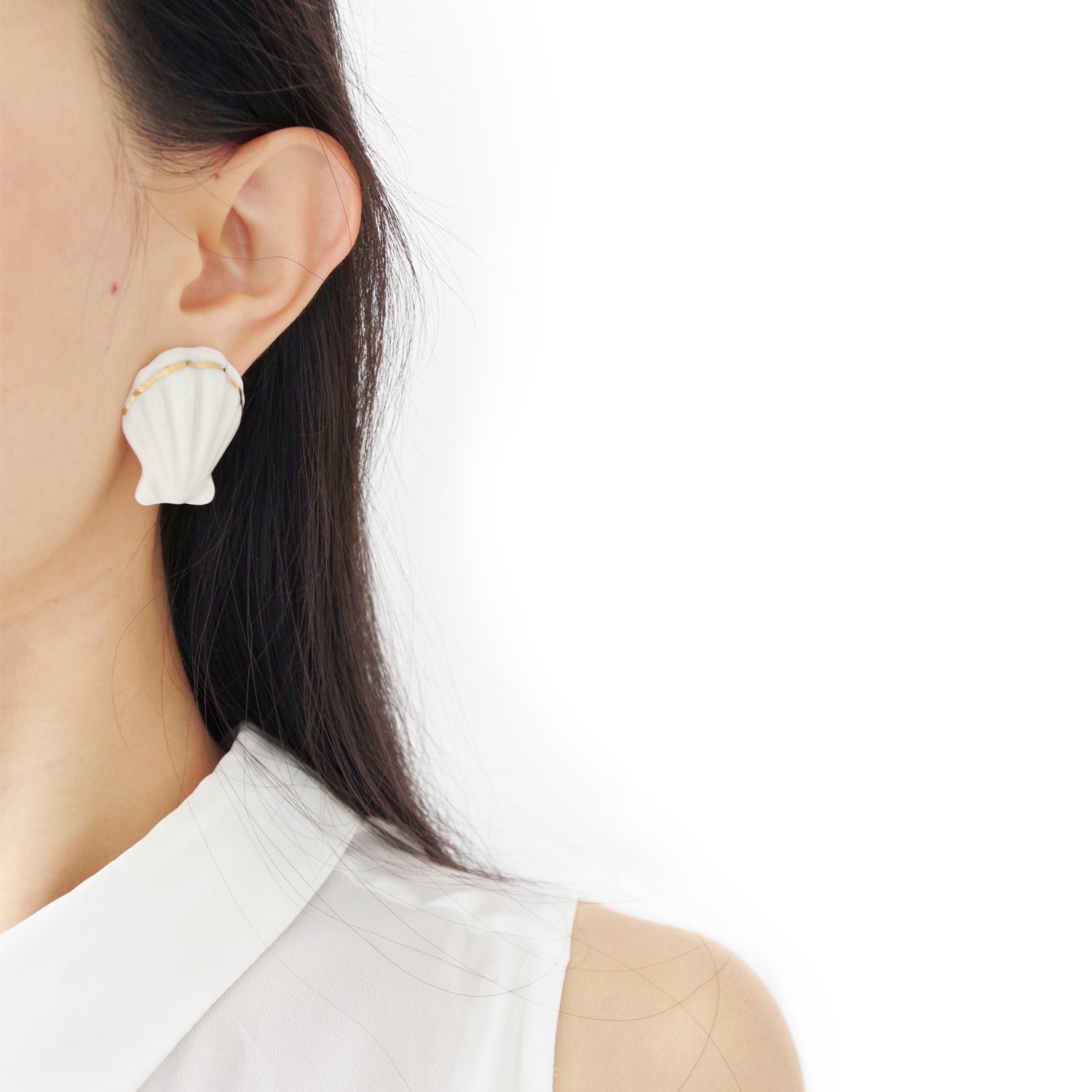 Porcelain Clam Shell Clip-On Earrings