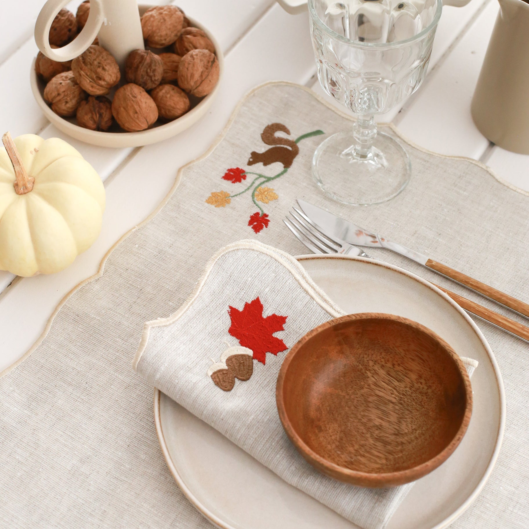 Set of 2 Hazelnut  Embroidery Linen Napkin