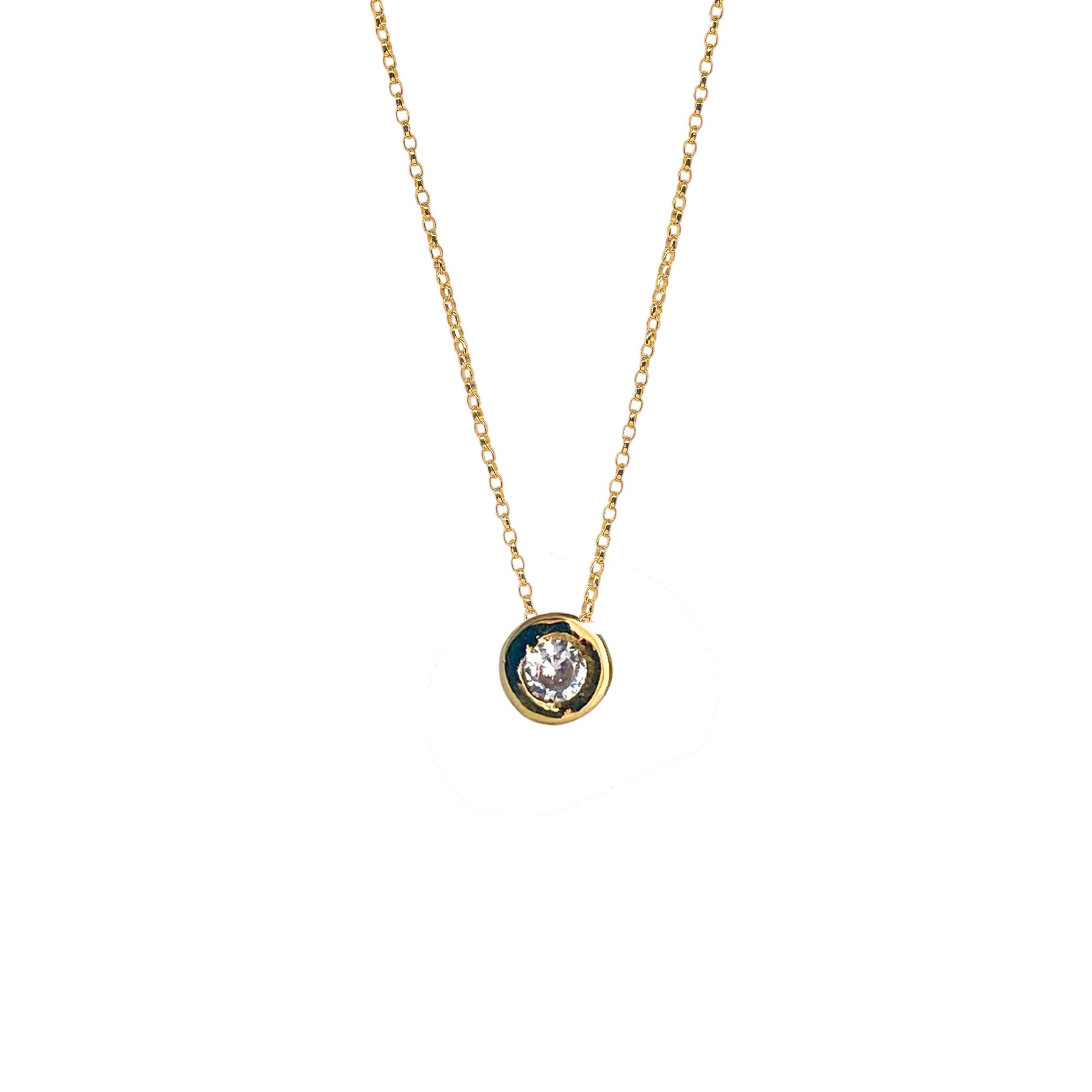 Circinius Solitaire Diamond On the Chain Necklace