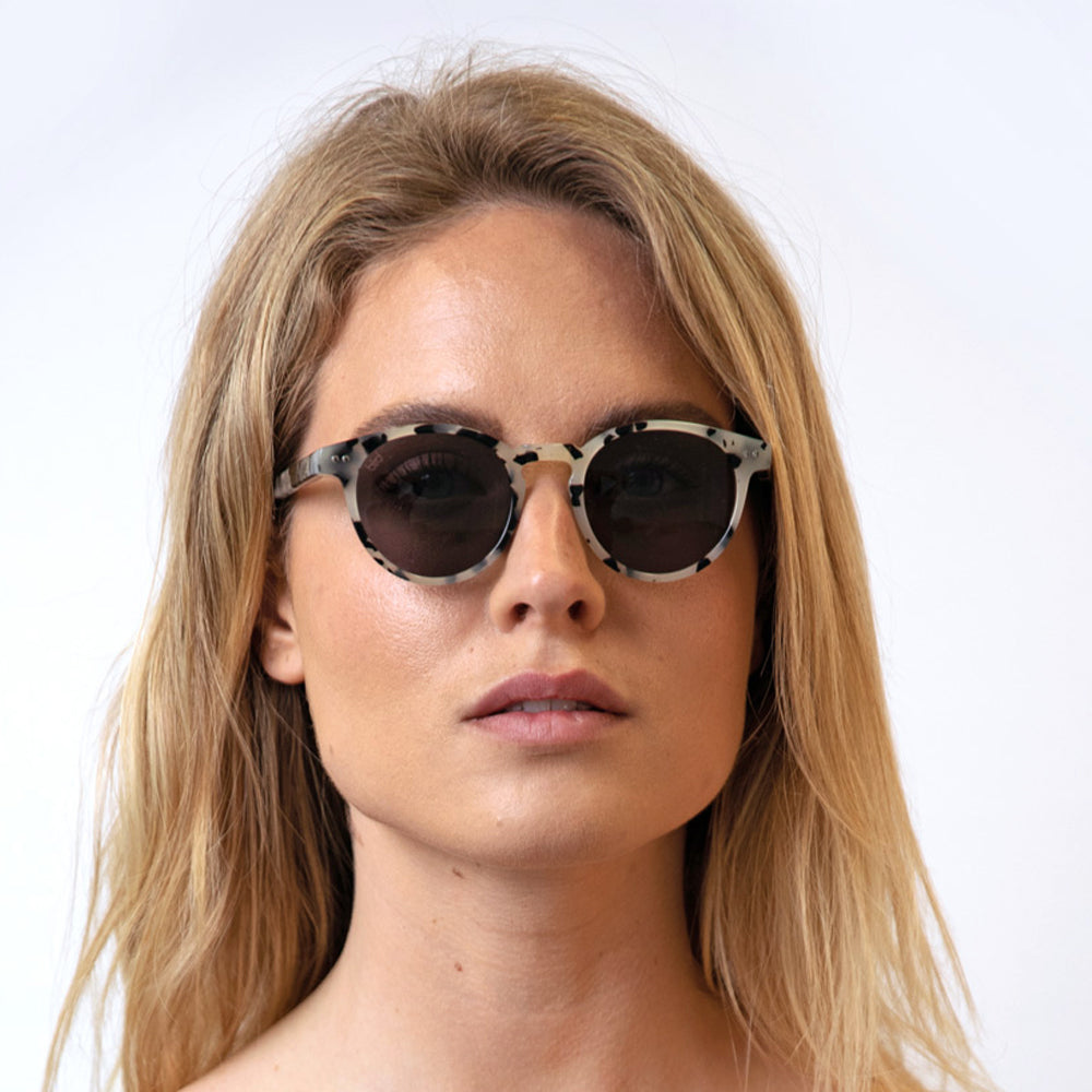 Tawny-Snowy-Womens-Model-1-1000px-Bird-eco-friendly-Sunglasses.jpg