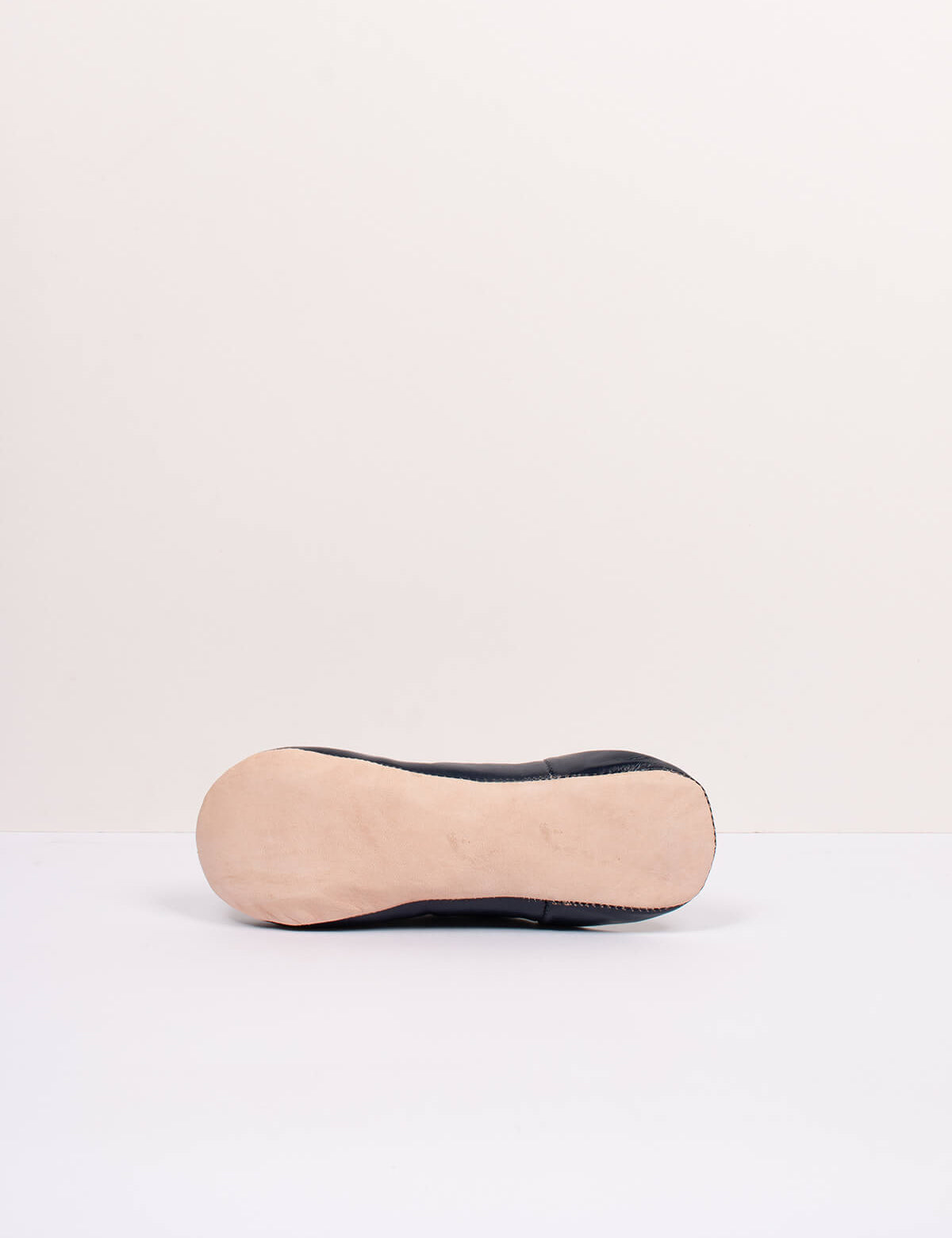 bohemia-design-moroccan-babouche-slippers-underside-indigo_5884ba65-52fc-4d0c-9077-b202d961008e.jpg