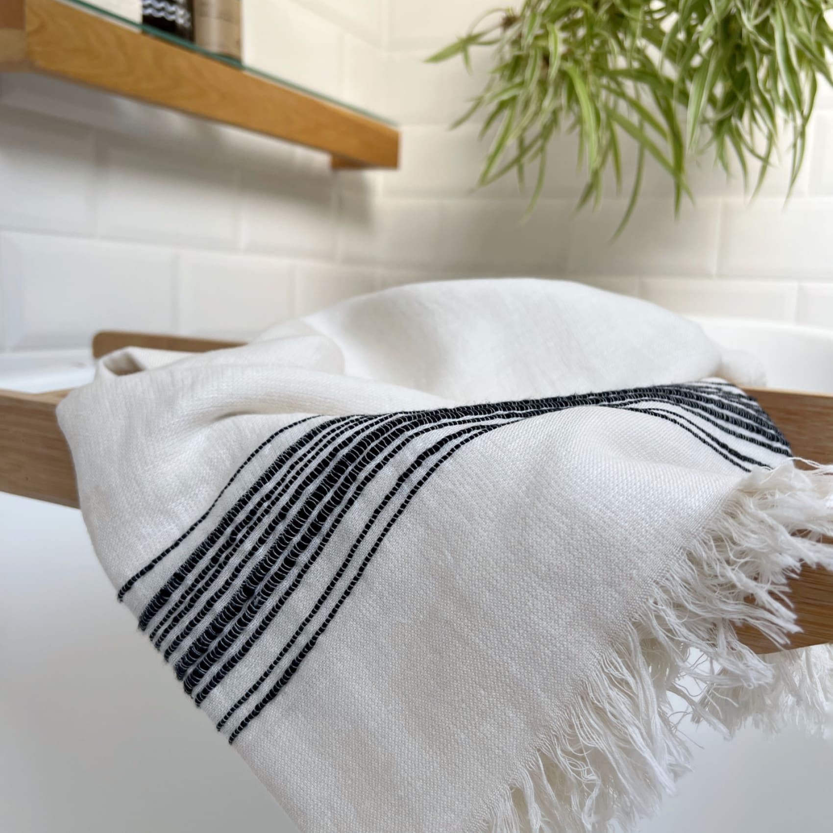 ceren-linen-hamam-towel-table-scarf-black-salt-cotton-natural-peshtemal-luks-plant-comfort-wood-568.jpg