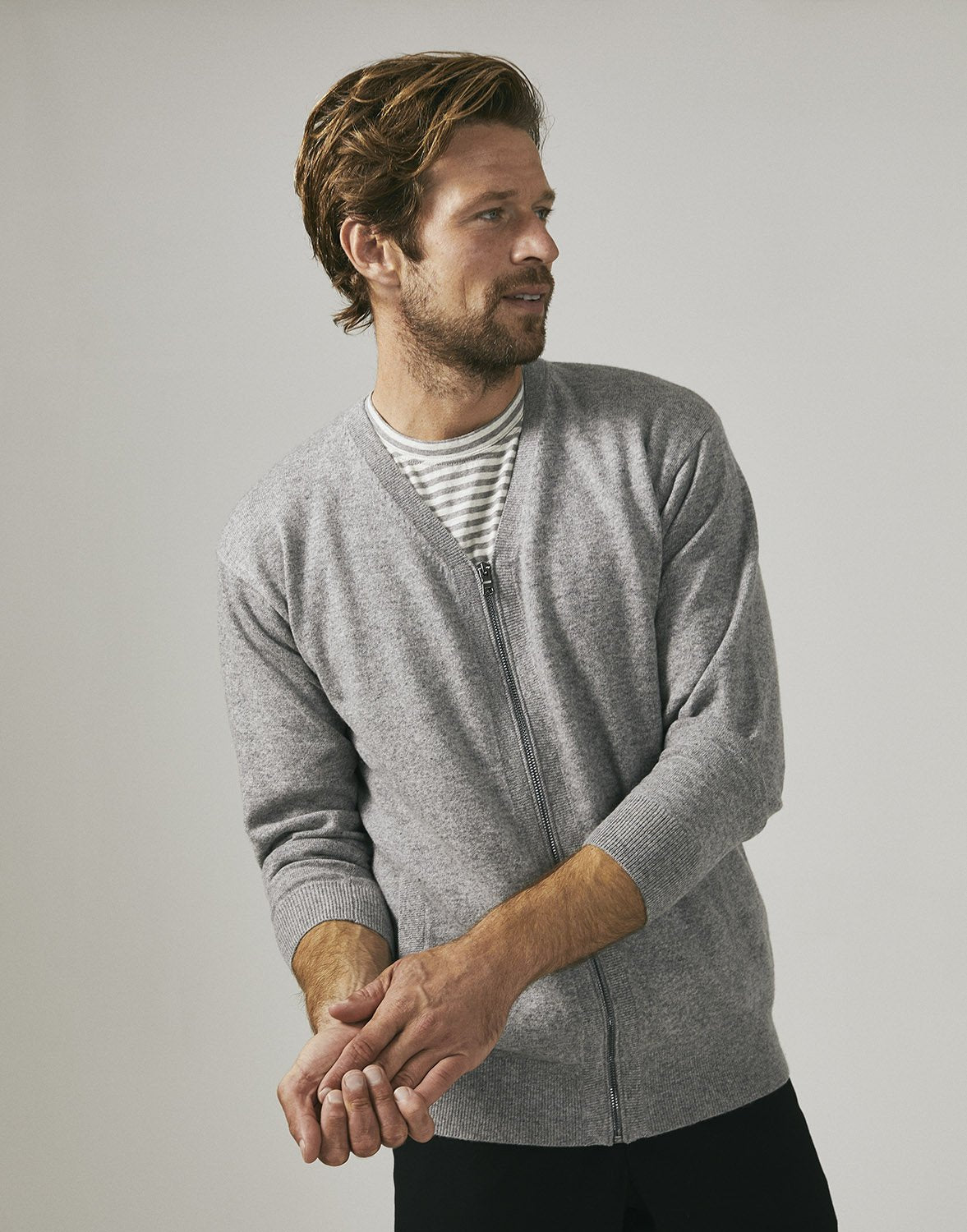 V-neck Zipped Cashmere Cardigan in Grey