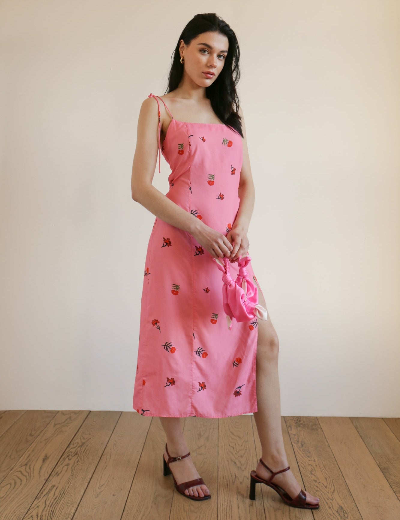 deidei-emmeline-midi-dress-in-pink-rose-print0015copy-2.jpg