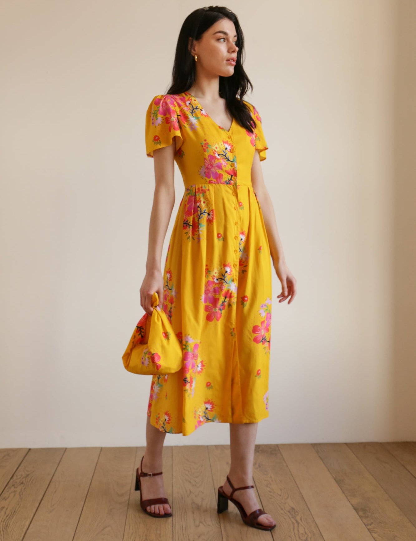deidei-maya-midi-dress-in-yellow-floral-print0161copy-2.jpg