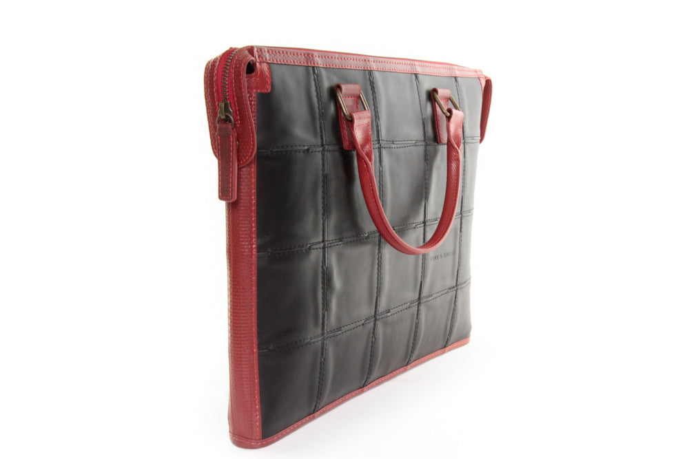 laptop-bag-black-red-2_cad768bb-5509-4af7-b926-9357a40af1ed.jpg