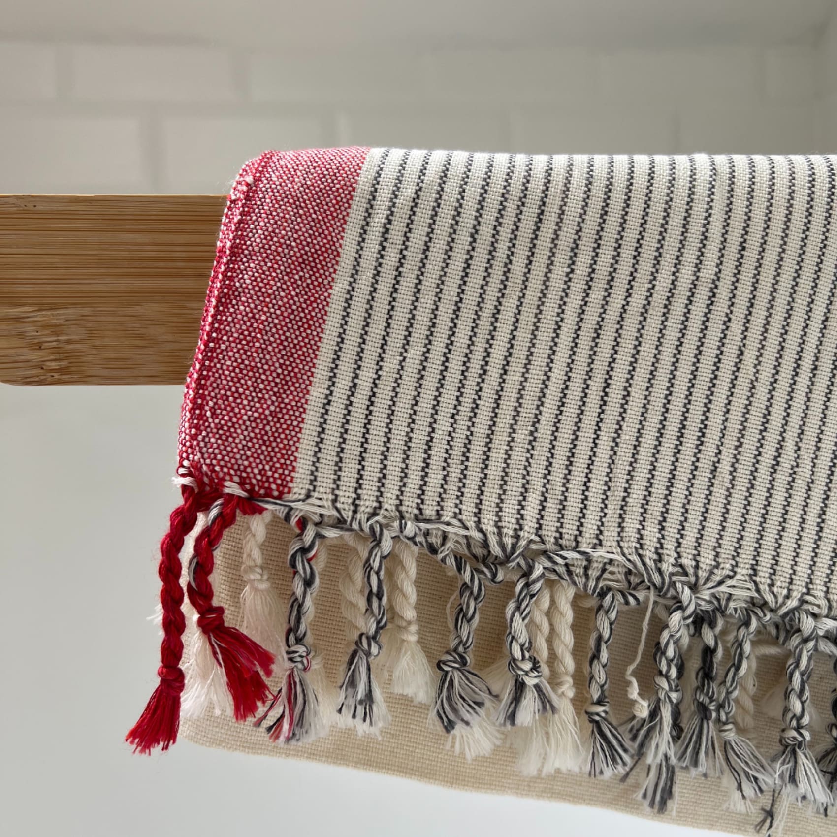 mete-peshtemal-rose-salt-bathroom-cotton-scarf-towel-luks-linen-couch-beige-linens-922.jpg