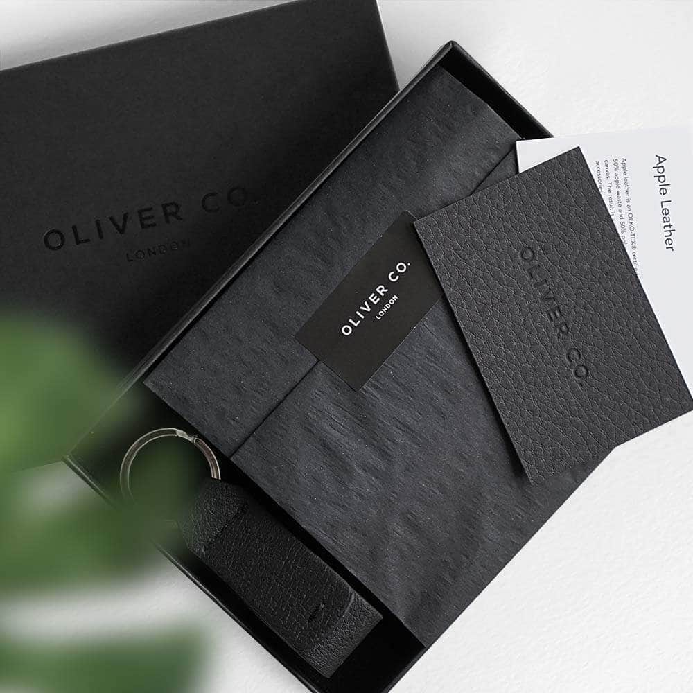 oliver-co-london-vegan-rfid-compact-wallet-gift-set-29099701502038_724d58d6-0a6c-4e32-a002-662a48bbfc27.jpg