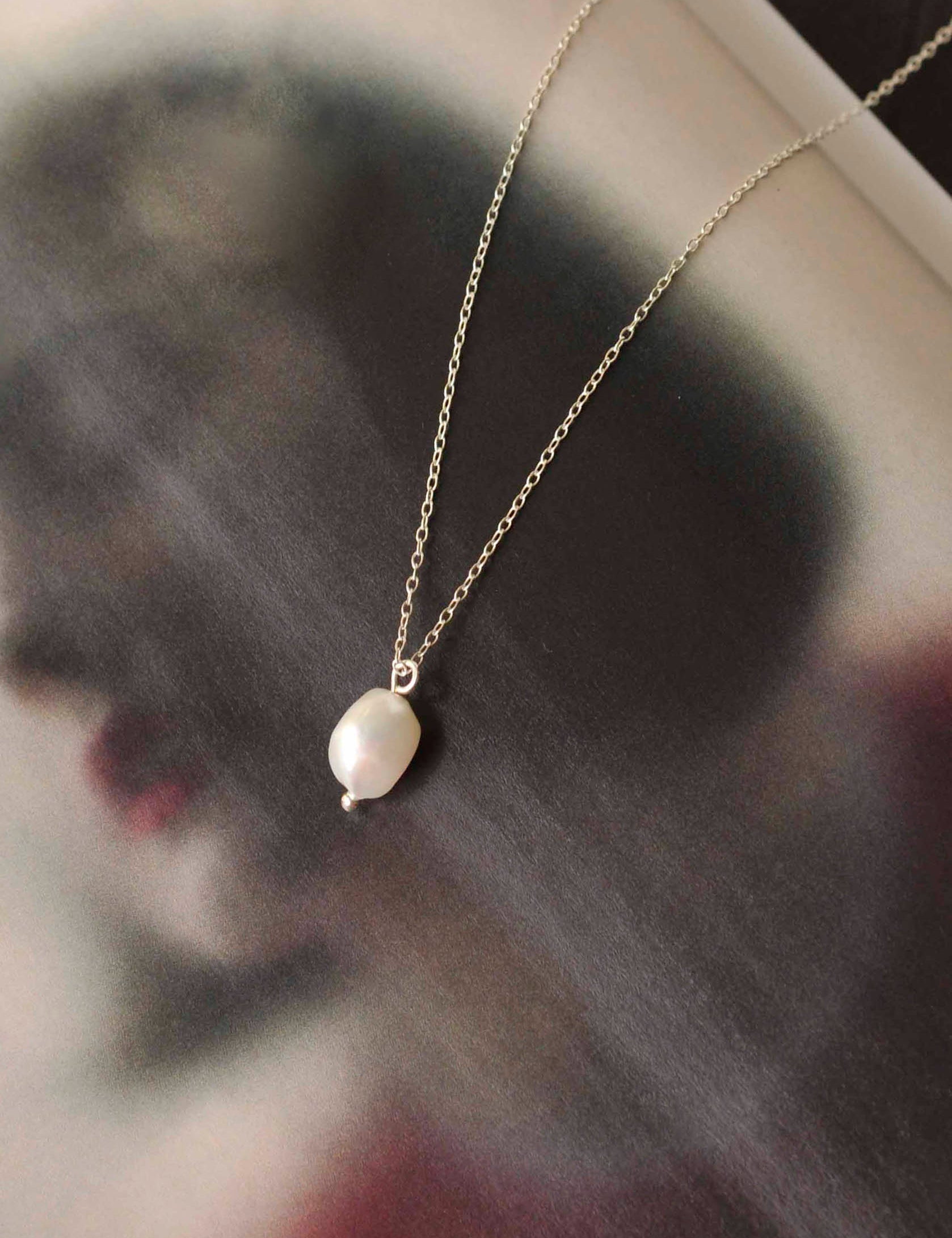 pearl-pendant-necklace-wild-fawn-jewellery-2_c7686918-702a-46a9-b877-43fa71c0c96c.jpg