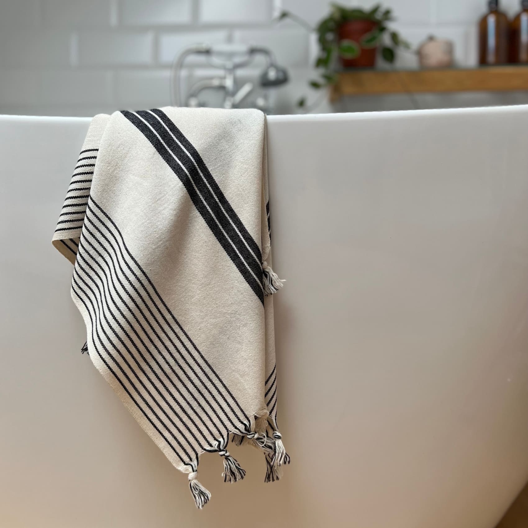 silas-cotton-peshtemal-black-and-salt-stripe-bathroom-blanket-cream-dining-luks-linen-tablecloth-silver-sewing-708.jpg