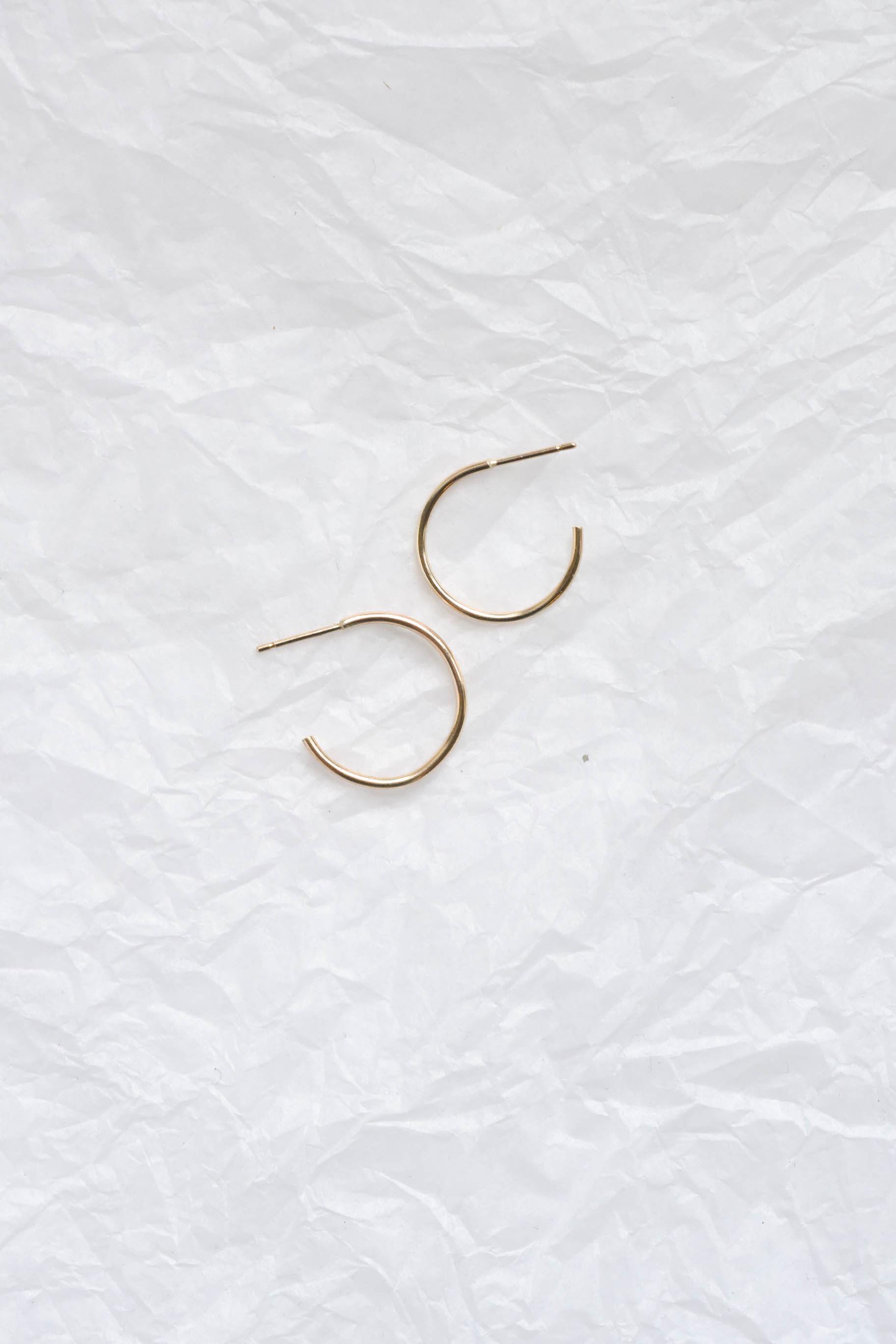 9ct Gold Small Delicate Hoop Earrings