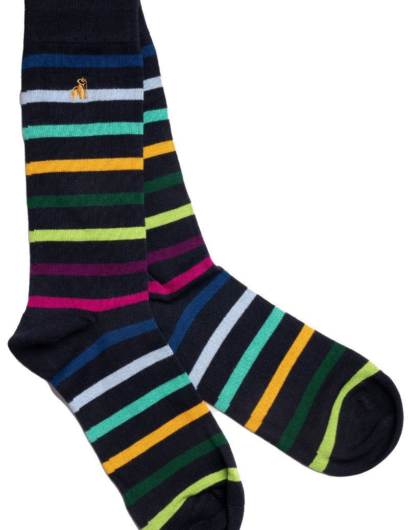 socks-black-small-striped-bamboo-socks-1_b56c1d82-e388-48cf-bf15-c86d5667faba.jpg