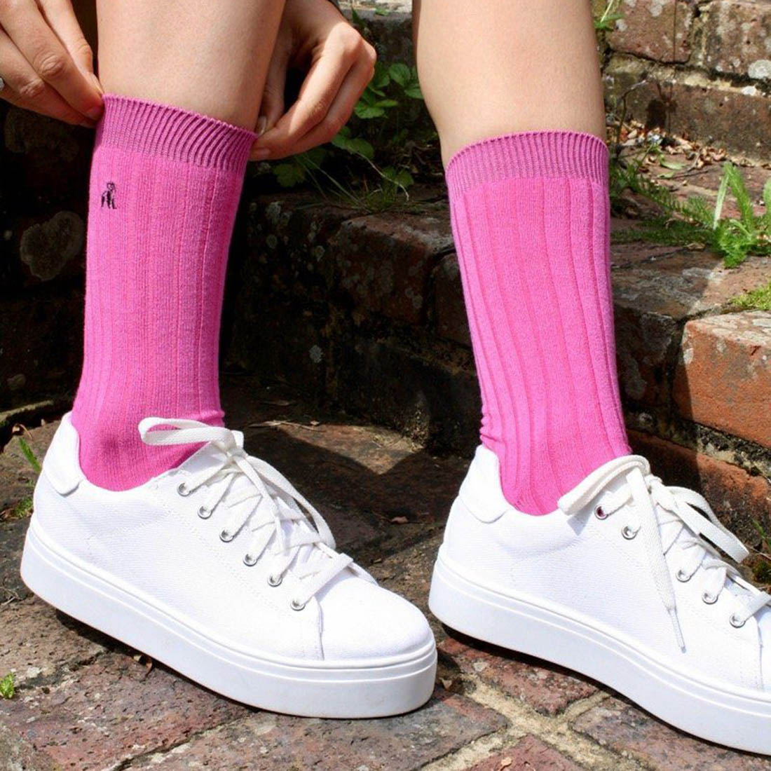 socks-rich-pink-bamboo-socks-2_128fd1b7-b4e8-4d1f-a1a2-4801119f151a.jpg