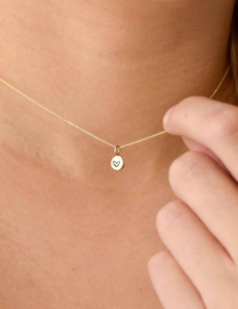 tiny-heart-necklace-wild-fawn-jewellery-tnyhrt-n-g-45.jpg